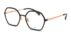JISCO-yvonne-side-bkgd-1